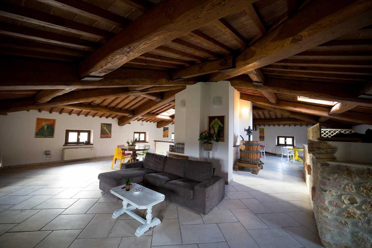 Casolar Del Pellegrino Bed & Breakfast San Gimignano Ngoại thất bức ảnh