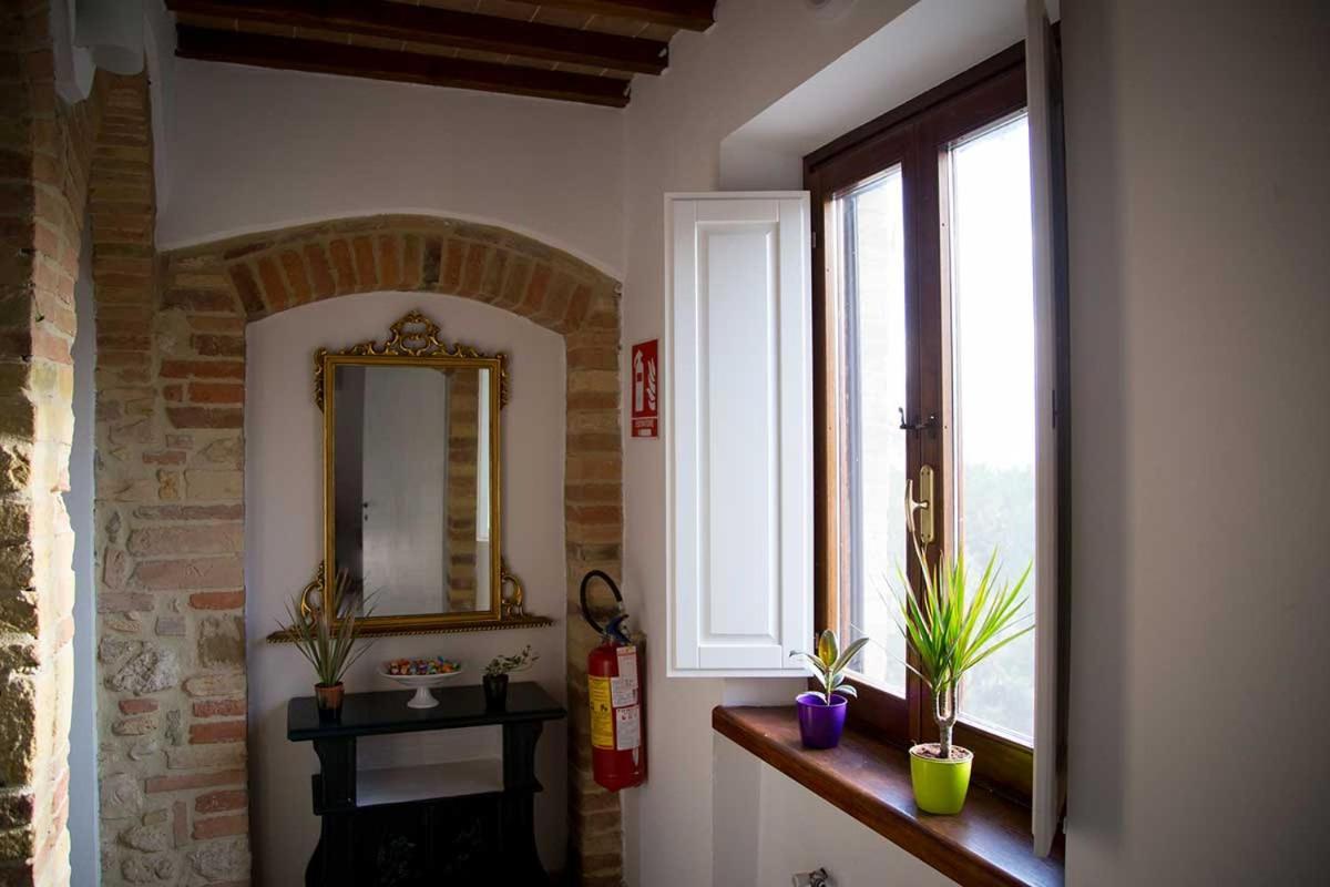 Casolar Del Pellegrino Bed & Breakfast San Gimignano Ngoại thất bức ảnh